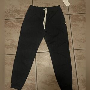 Vuori women’s performance joggers